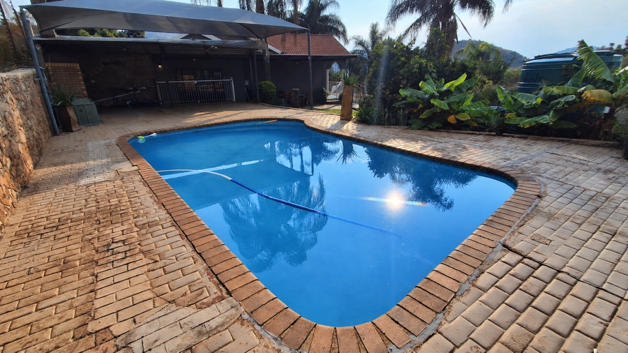 4 Bedroom Property for Sale in Safari Gardens North West